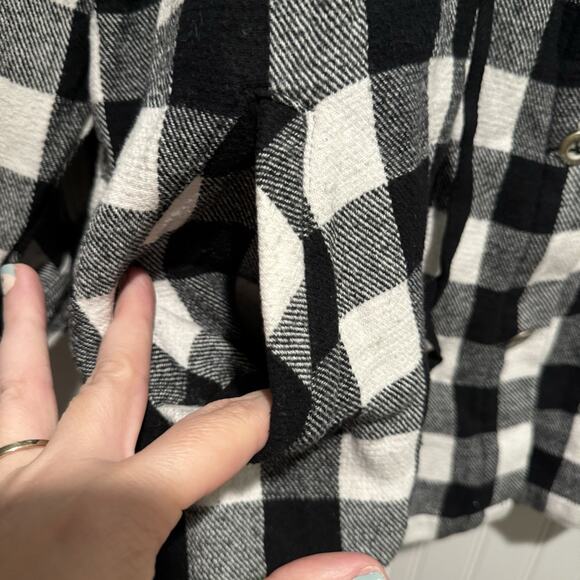 Torrid Brushed Cotton Plaid Shacket Plus Size 5X - Picture 4 of 8